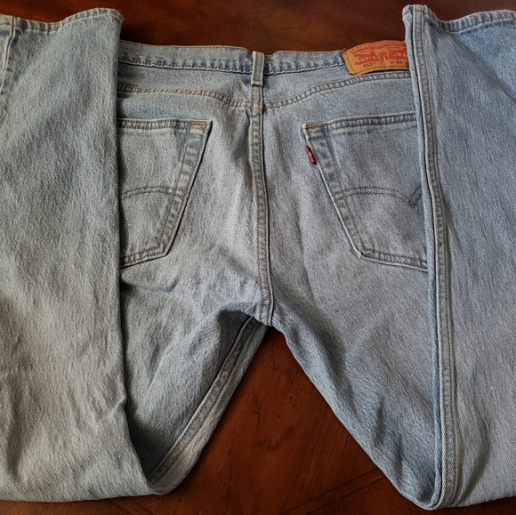 Levi Strauss Jeans - Picture 2 of 3